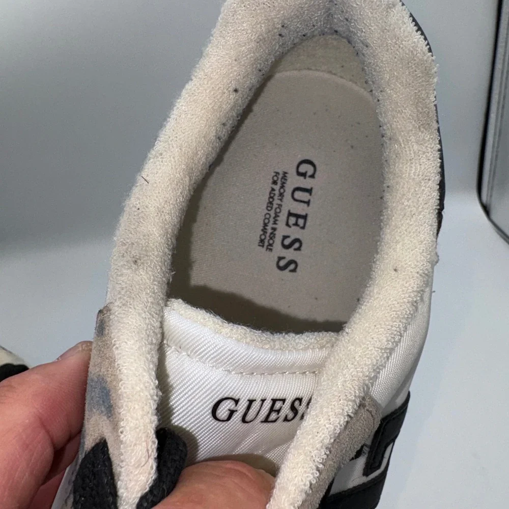 Guess Mens Low Top Sneakers Tan White Brown G Logo Lace Up Shoes Size 12